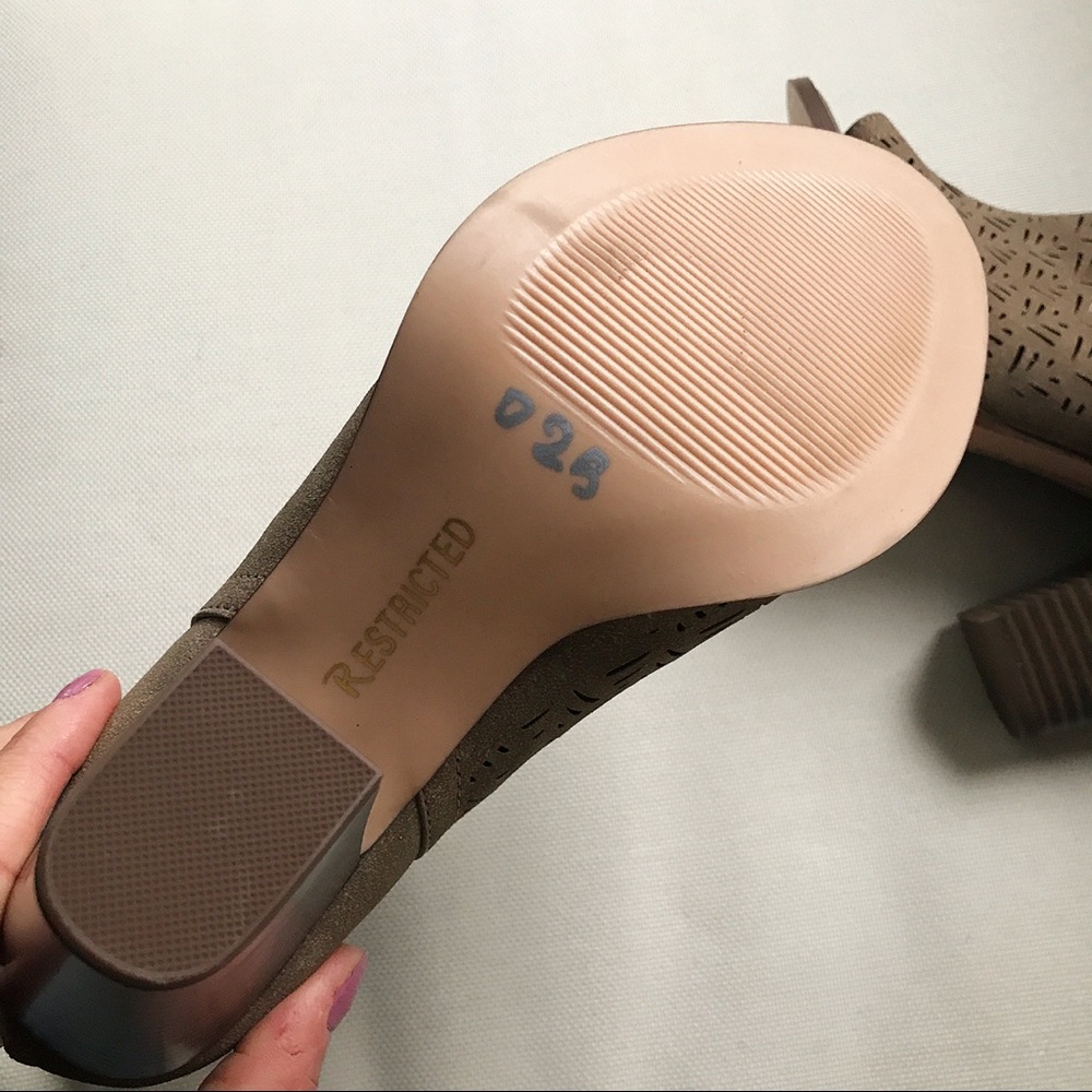 Beige Open Toe Perforated Chunky Heel Booties! - Picture 8 of 16